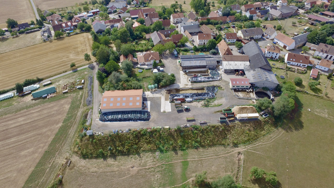 aerial image of Familie Guhl's hof in Gerhardsbrunn, DE