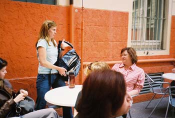 13-Hotelcourtyard-Vicki